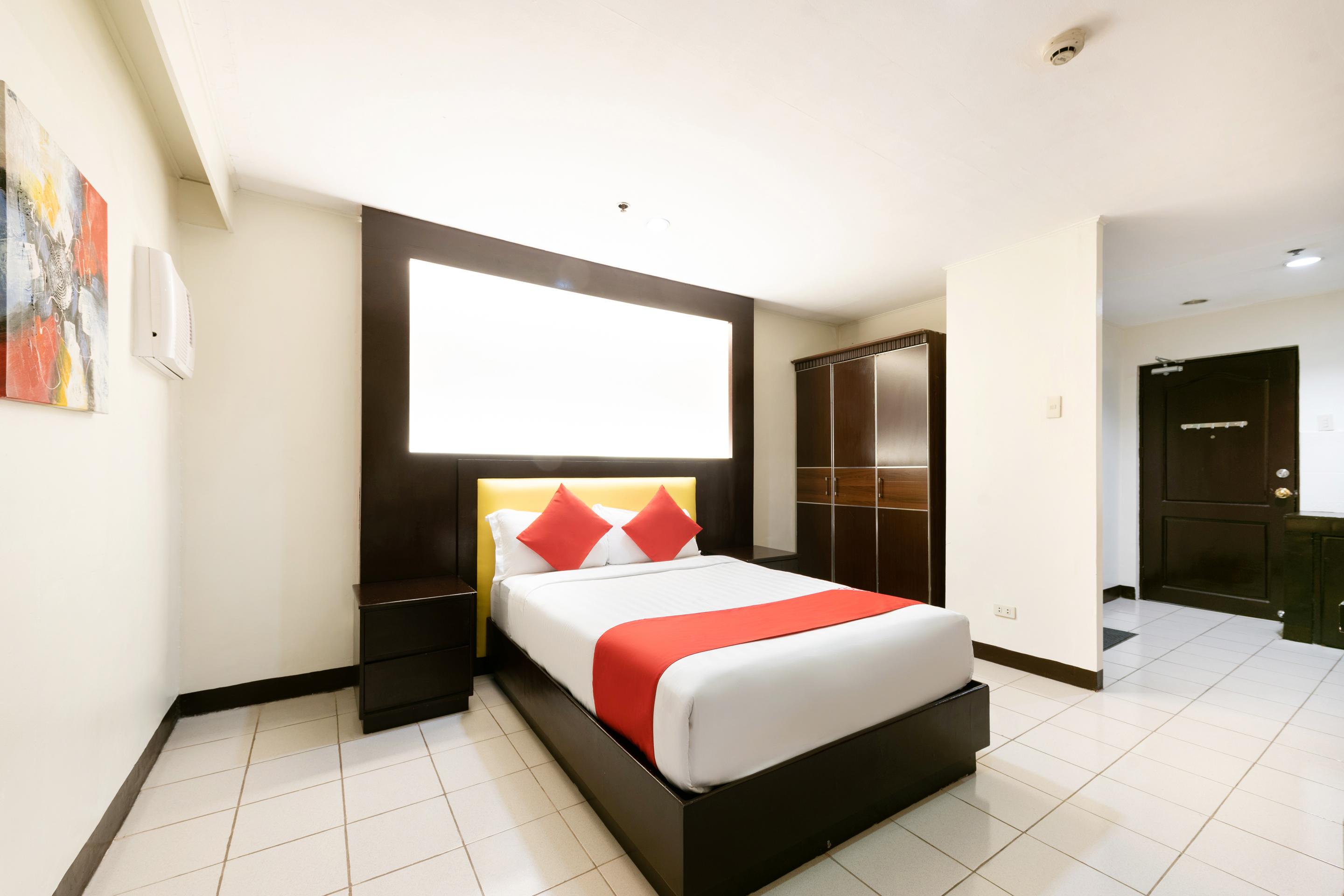 Hotel Oyo 115 Northridge Mansions Quezon City Esterno foto