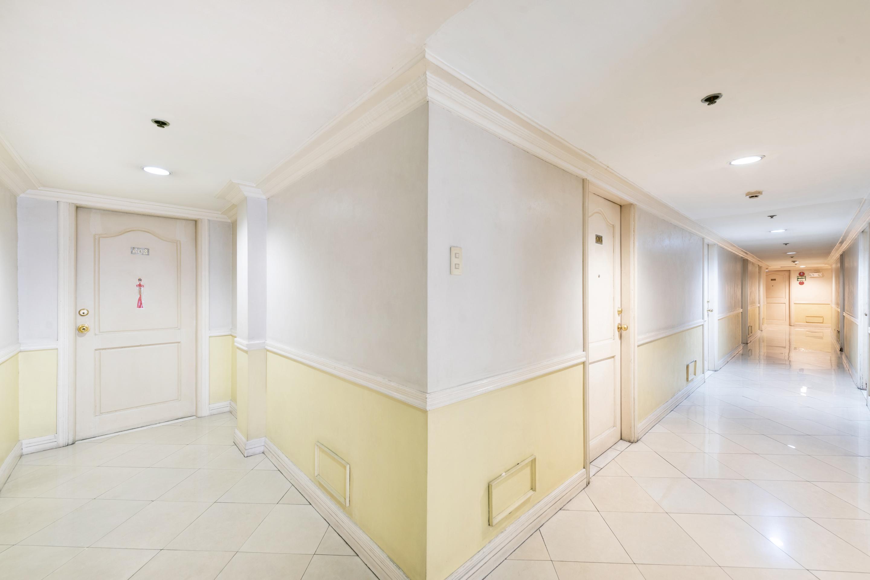 Hotel Oyo 115 Northridge Mansions Quezon City Esterno foto