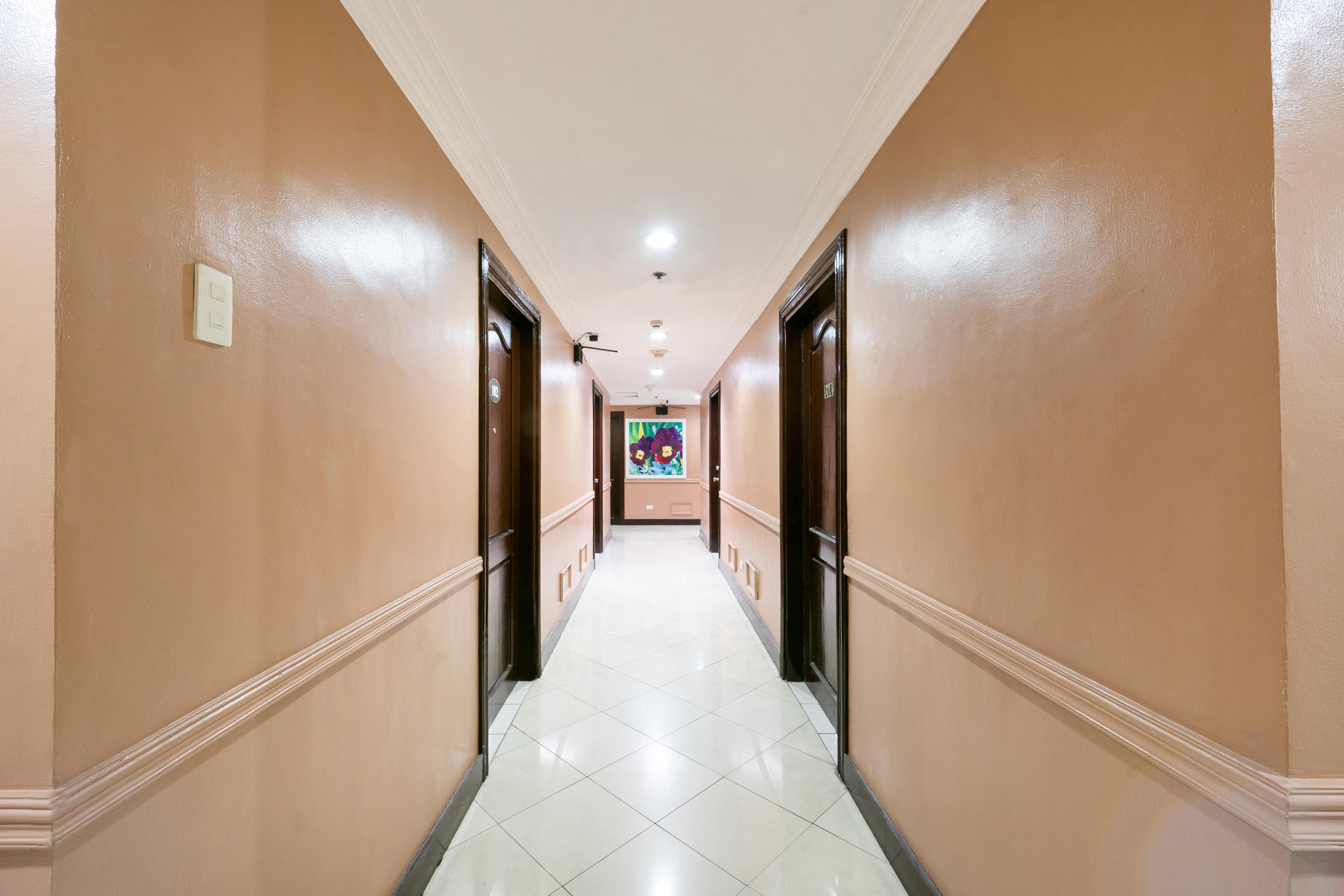 Hotel Oyo 115 Northridge Mansions Quezon City Esterno foto