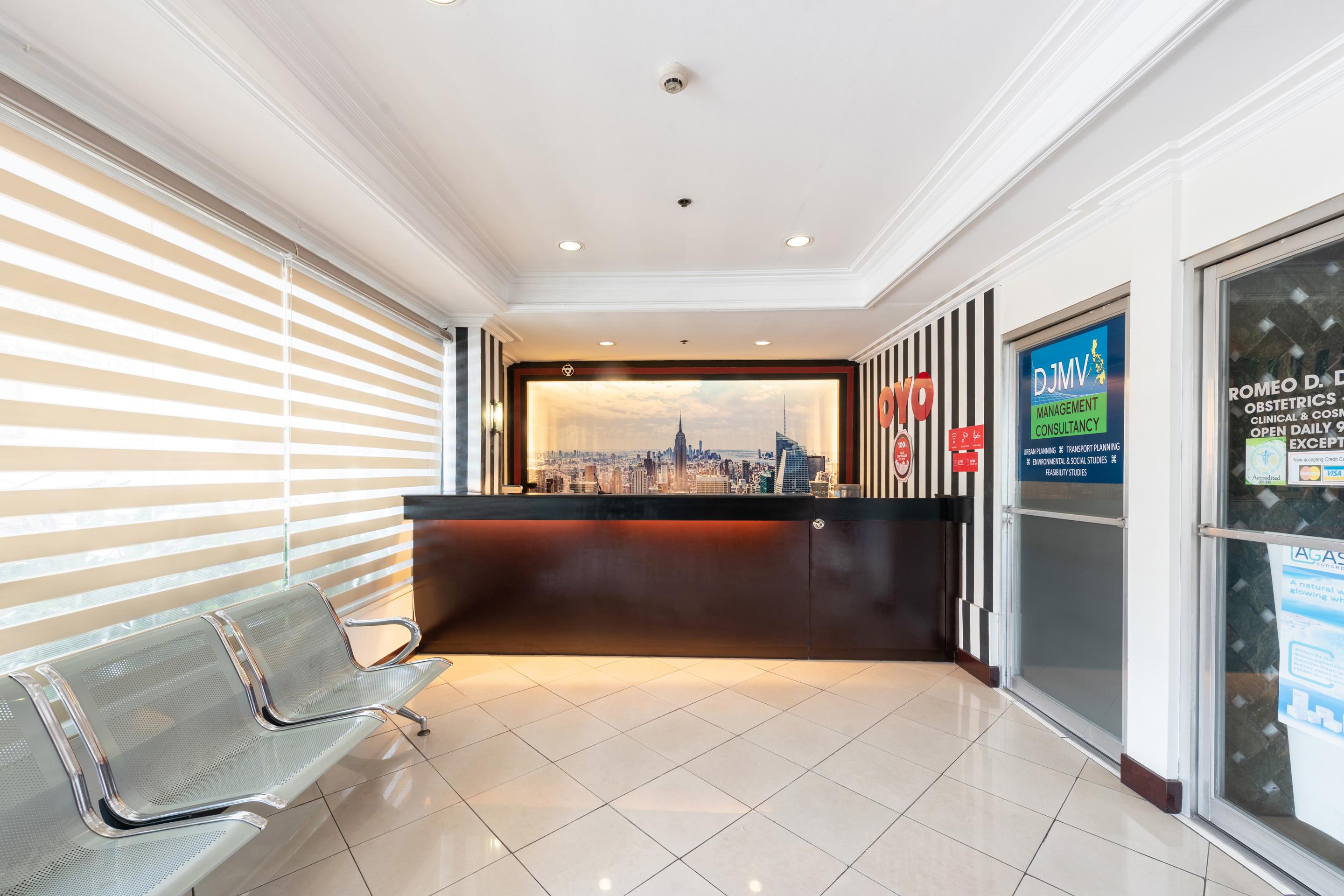 Hotel Oyo 115 Northridge Mansions Quezon City Esterno foto
