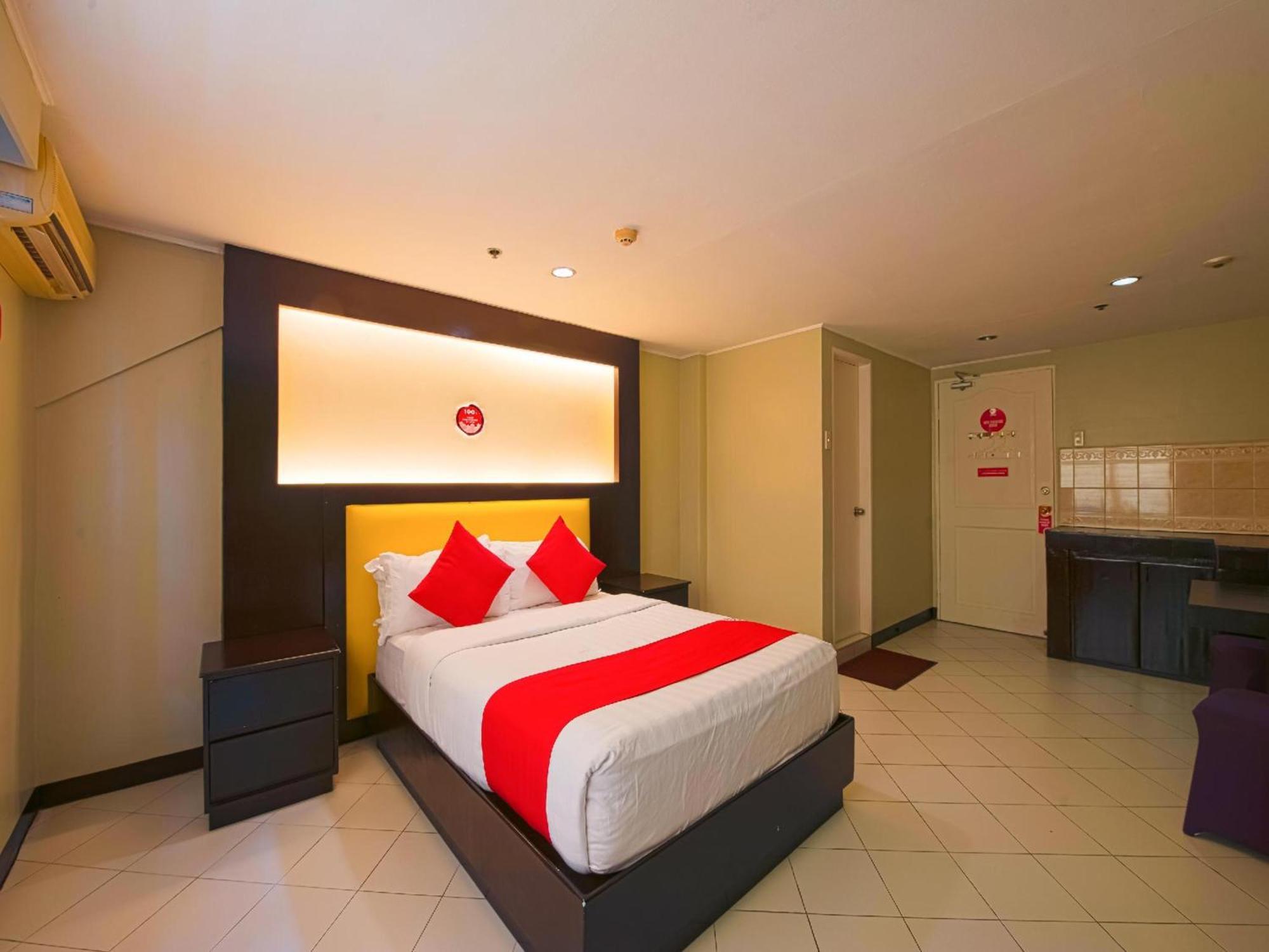 Hotel Oyo 115 Northridge Mansions Quezon City Esterno foto
