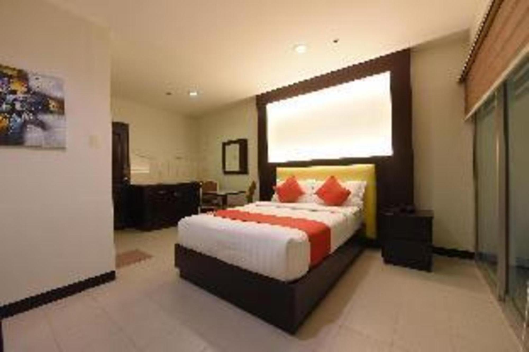 Hotel Oyo 115 Northridge Mansions Quezon City Esterno foto