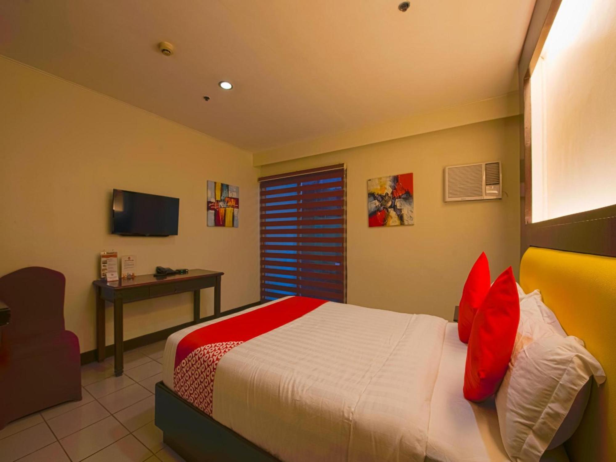 Hotel Oyo 115 Northridge Mansions Quezon City Esterno foto