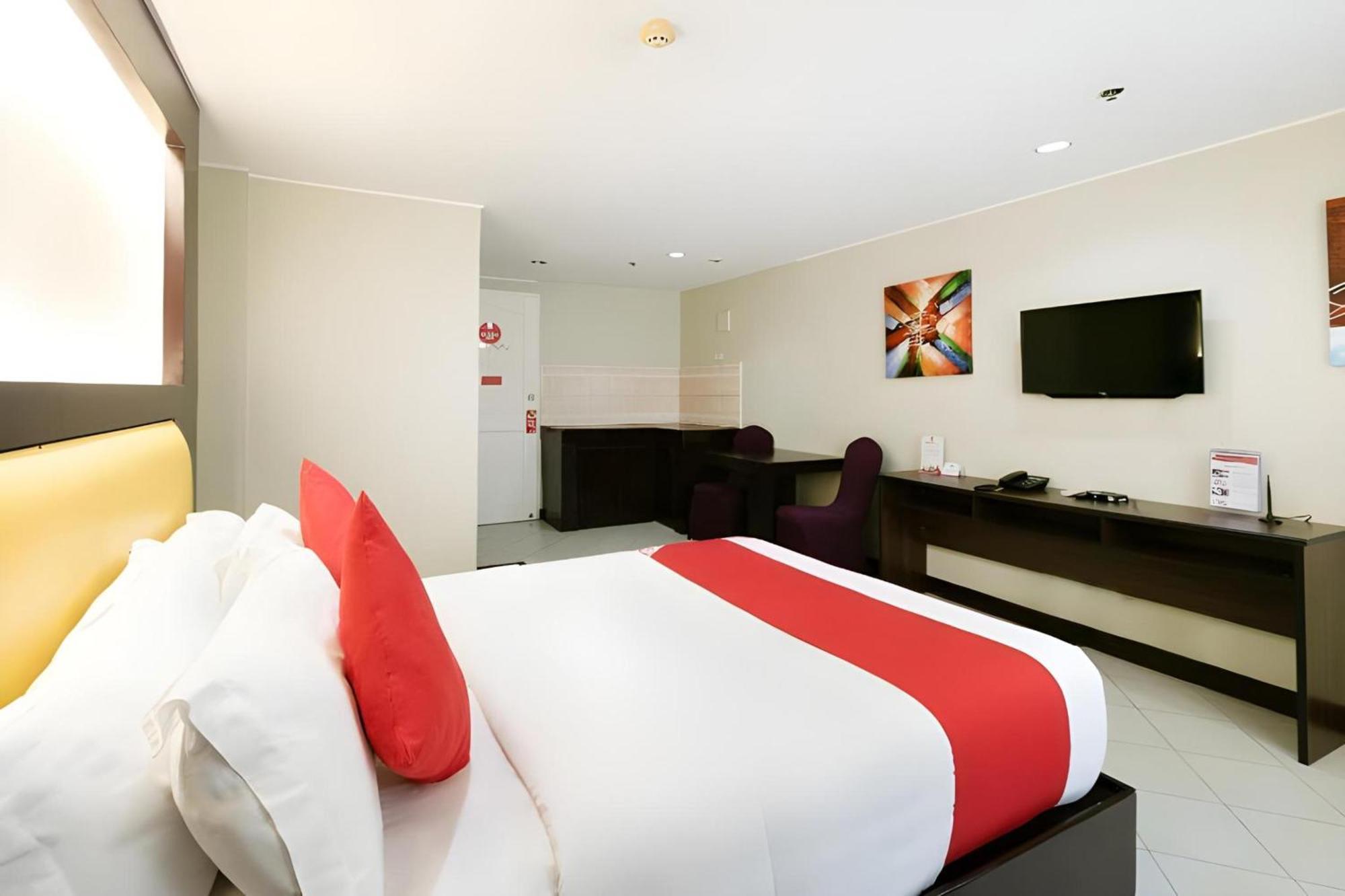 Hotel Oyo 115 Northridge Mansions Quezon City Esterno foto