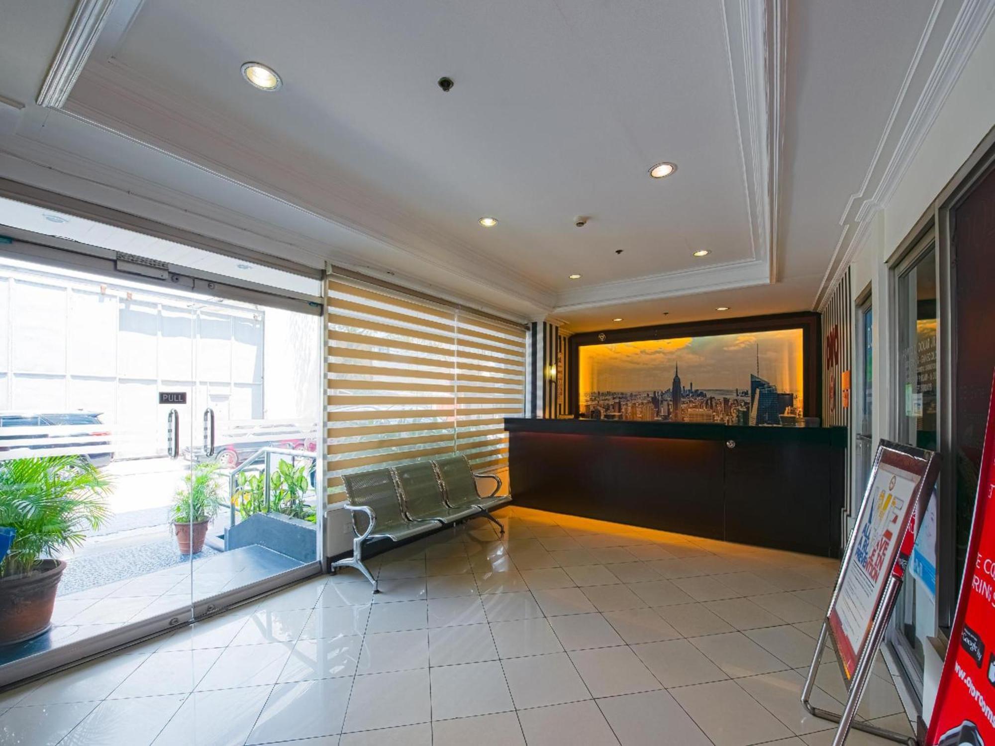Hotel Oyo 115 Northridge Mansions Quezon City Esterno foto