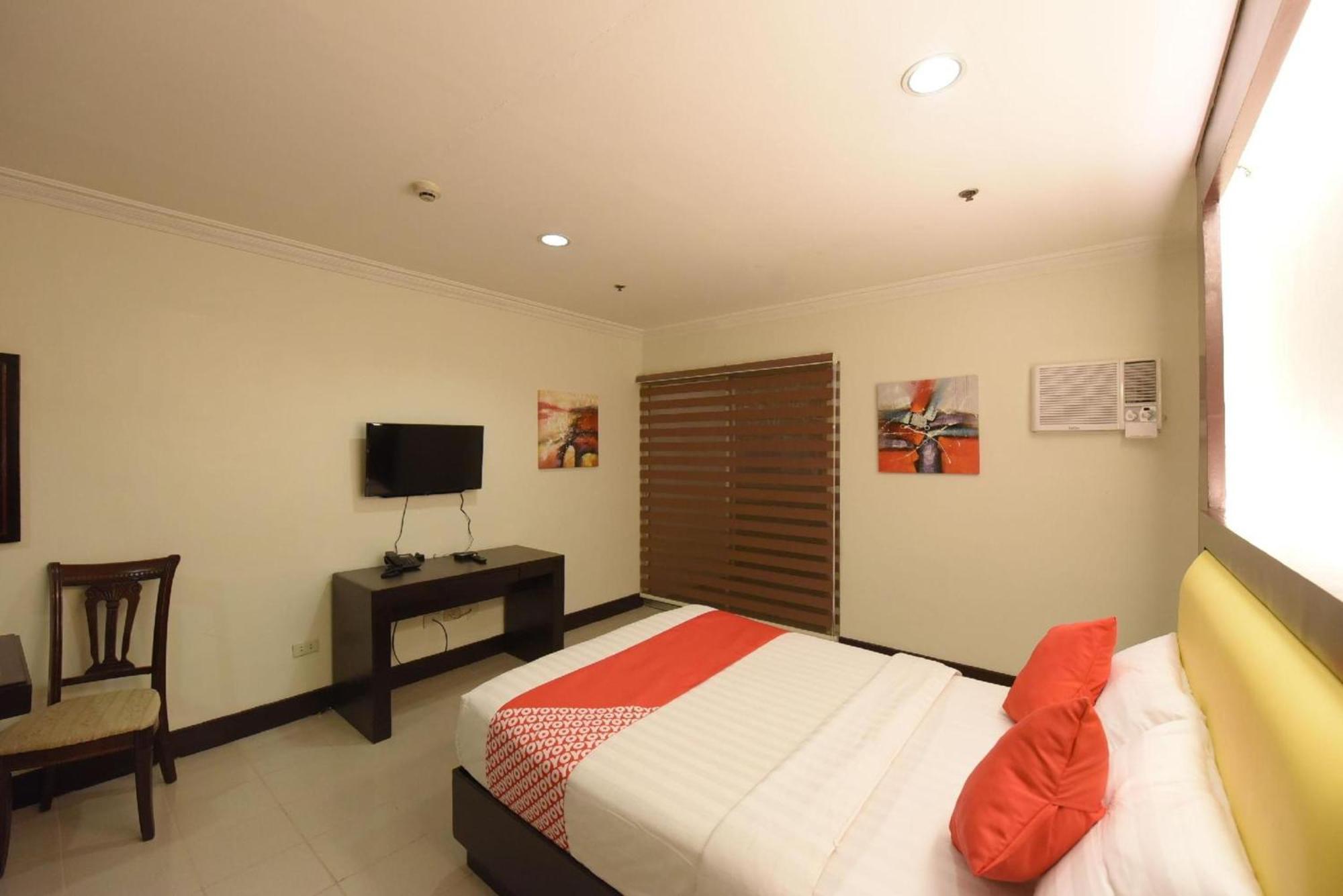 Hotel Oyo 115 Northridge Mansions Quezon City Esterno foto