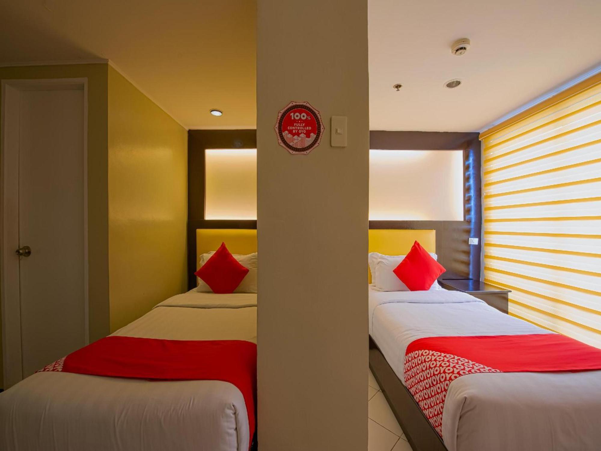 Hotel Oyo 115 Northridge Mansions Quezon City Esterno foto