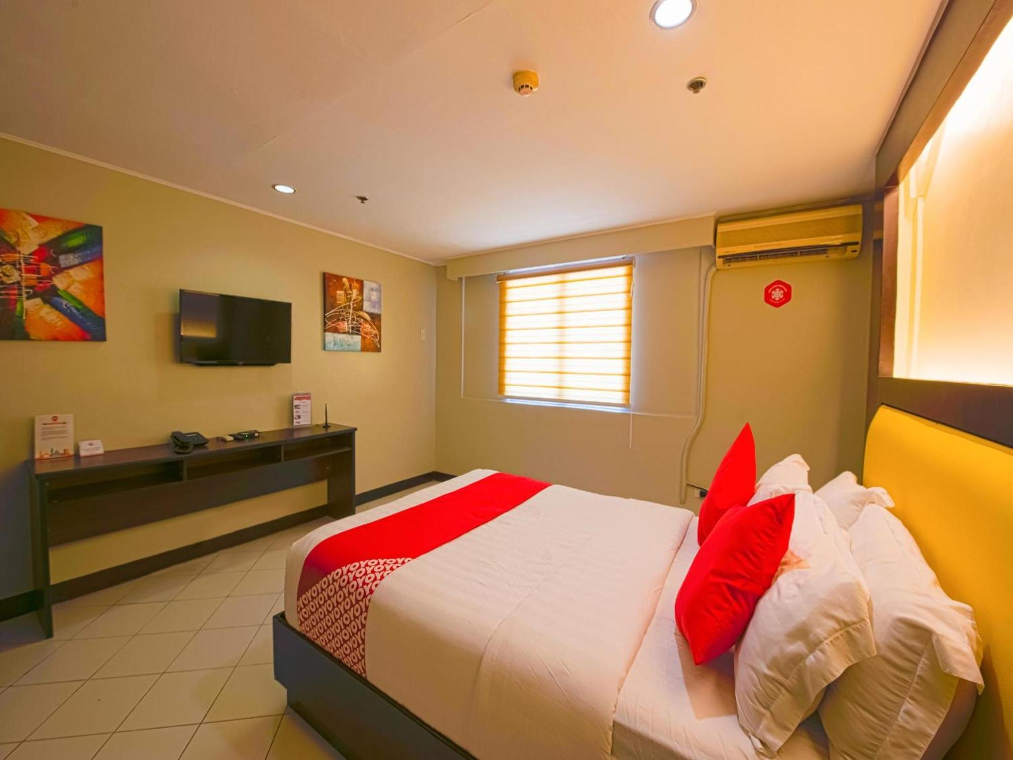 Hotel Oyo 115 Northridge Mansions Quezon City Esterno foto